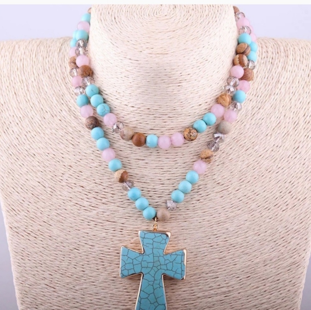 ❤Semi Precious Stone Pendant Necklace ❤